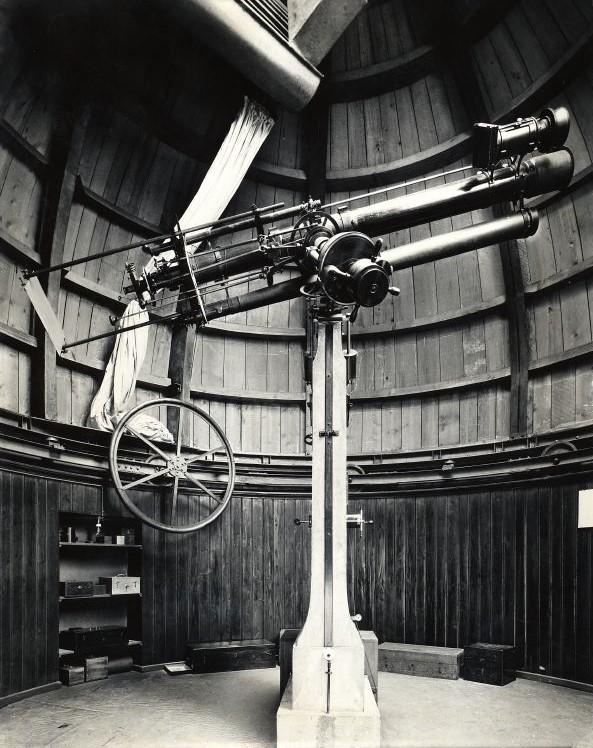 Eidgenössische Sternwarte Observatorium Refraktor